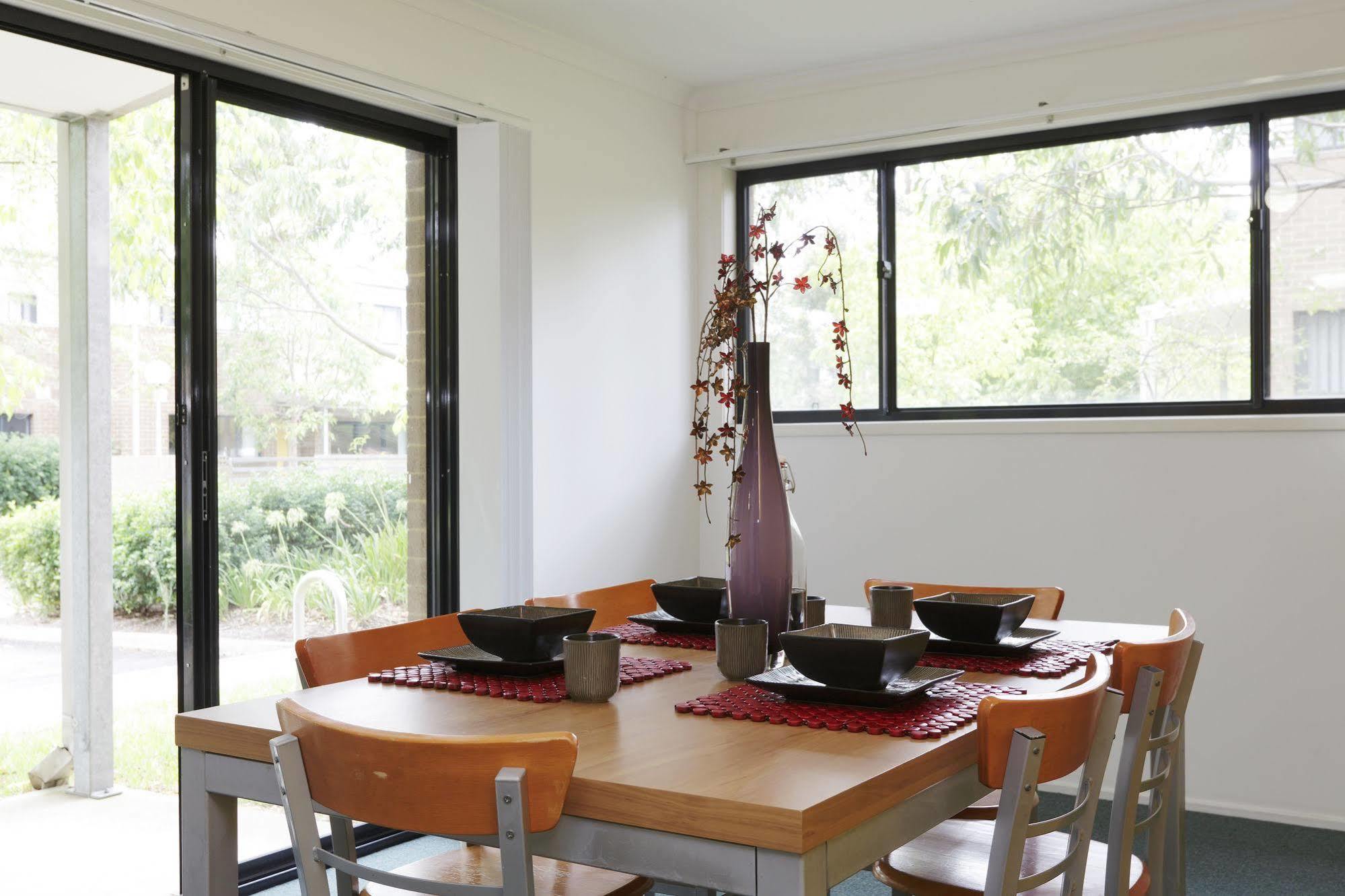 Macquarie University Village Sidney Exterior foto